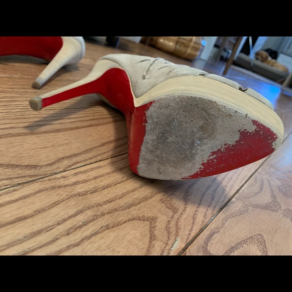 christian louboutin heels - Picture 3 of 5